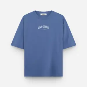 Mockup espaldas camiseta zexio global palms azul